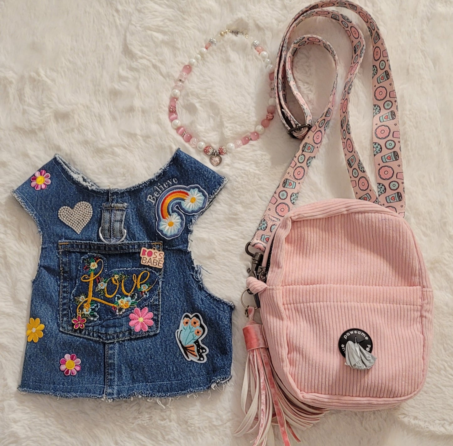 Embroidered "Love" vest and pink Corduroy walking bag